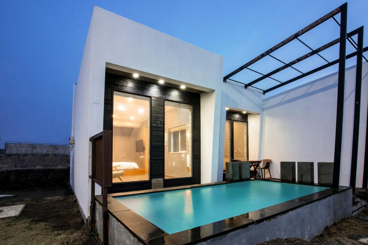 Aqua Beautique Poolvilla Τζέτζου Εξωτερικό φωτογραφία