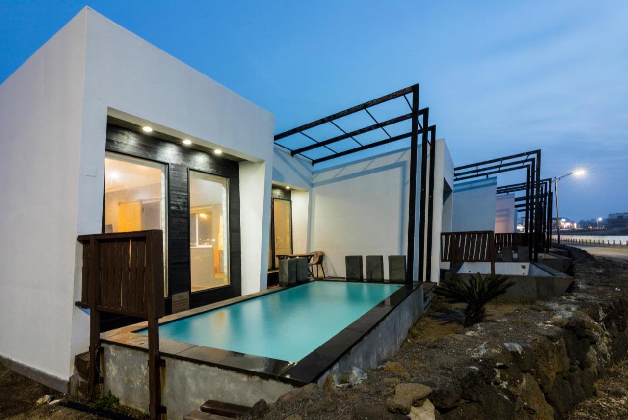 Aqua Beautique Poolvilla Τζέτζου Εξωτερικό φωτογραφία
