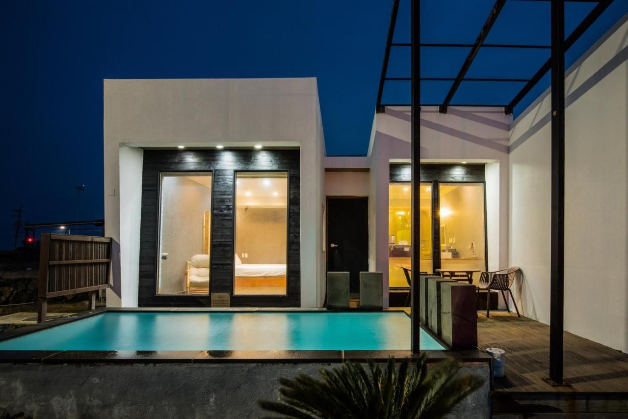 Aqua Beautique Poolvilla Τζέτζου Εξωτερικό φωτογραφία