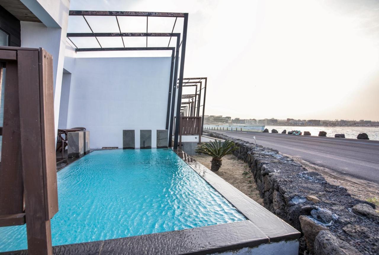 Aqua Beautique Poolvilla Τζέτζου Εξωτερικό φωτογραφία